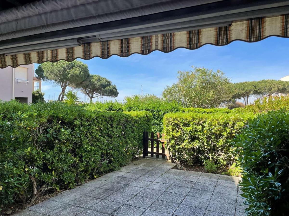 Studio Rdc Avec Piscine, A 600M De La Plage Et A Deux Pas Du Port - Cap D'Agde - Fr-1-249-369 Bagian luar foto