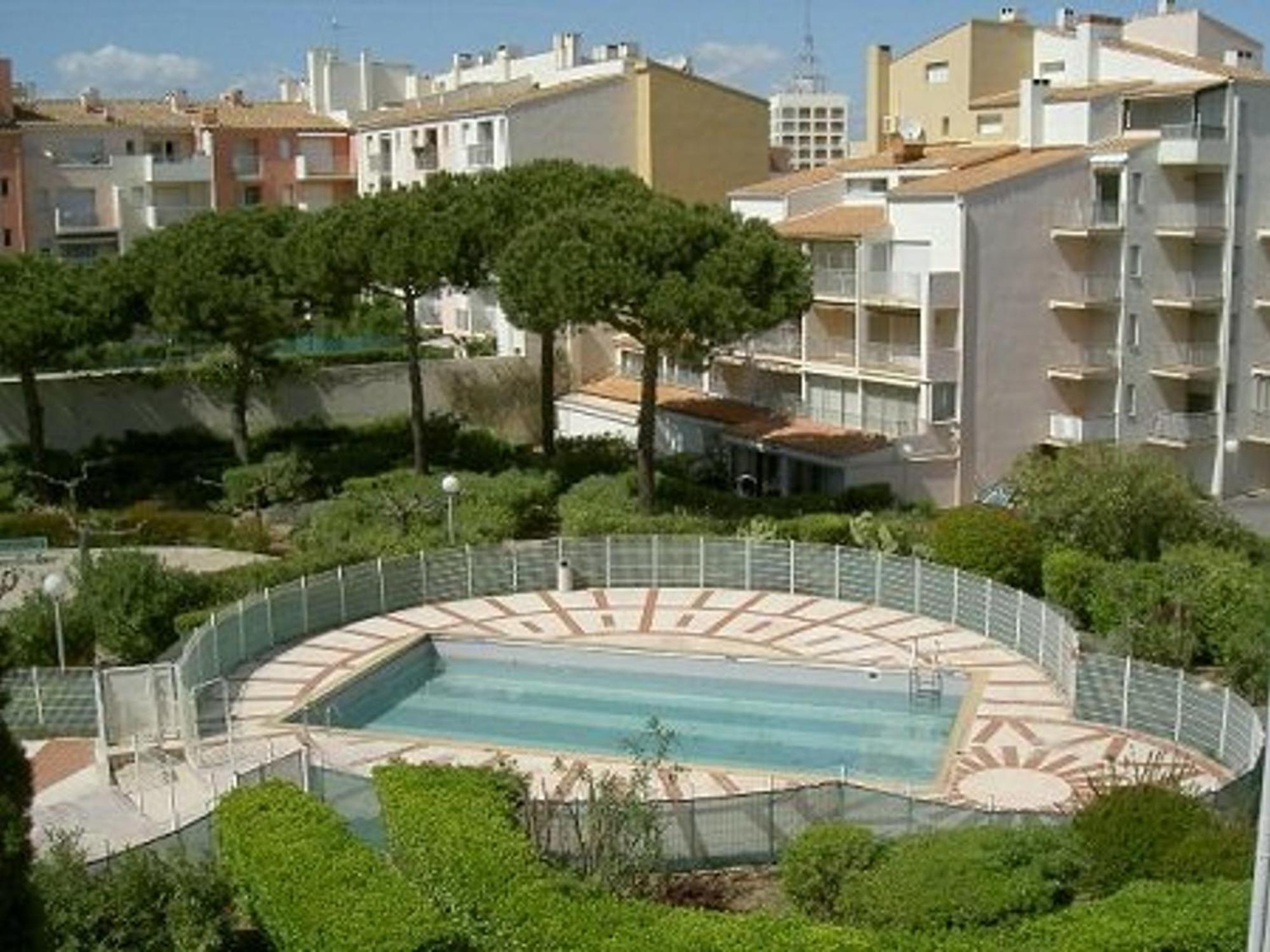 Studio Rdc Avec Piscine, A 600M De La Plage Et A Deux Pas Du Port - Cap D'Agde - Fr-1-249-369 Bagian luar foto